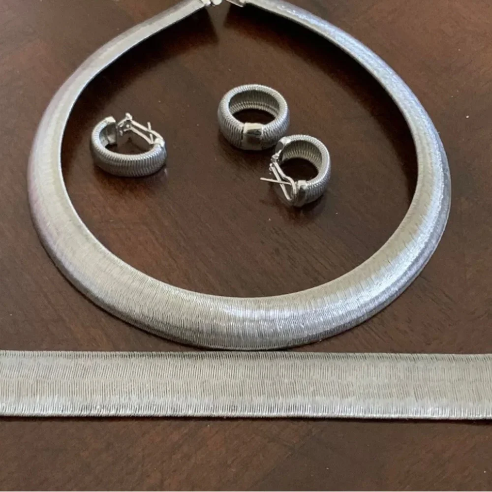 Vintage Bailey Banks &Biddle .925 genuine silver neclace, bracelet and earrings - Picture 7 of 9